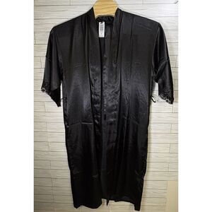 NWT Torrid Women's Satin Long Lingerie Robe Lace Edge Sleeve‎ Black Sz M/L